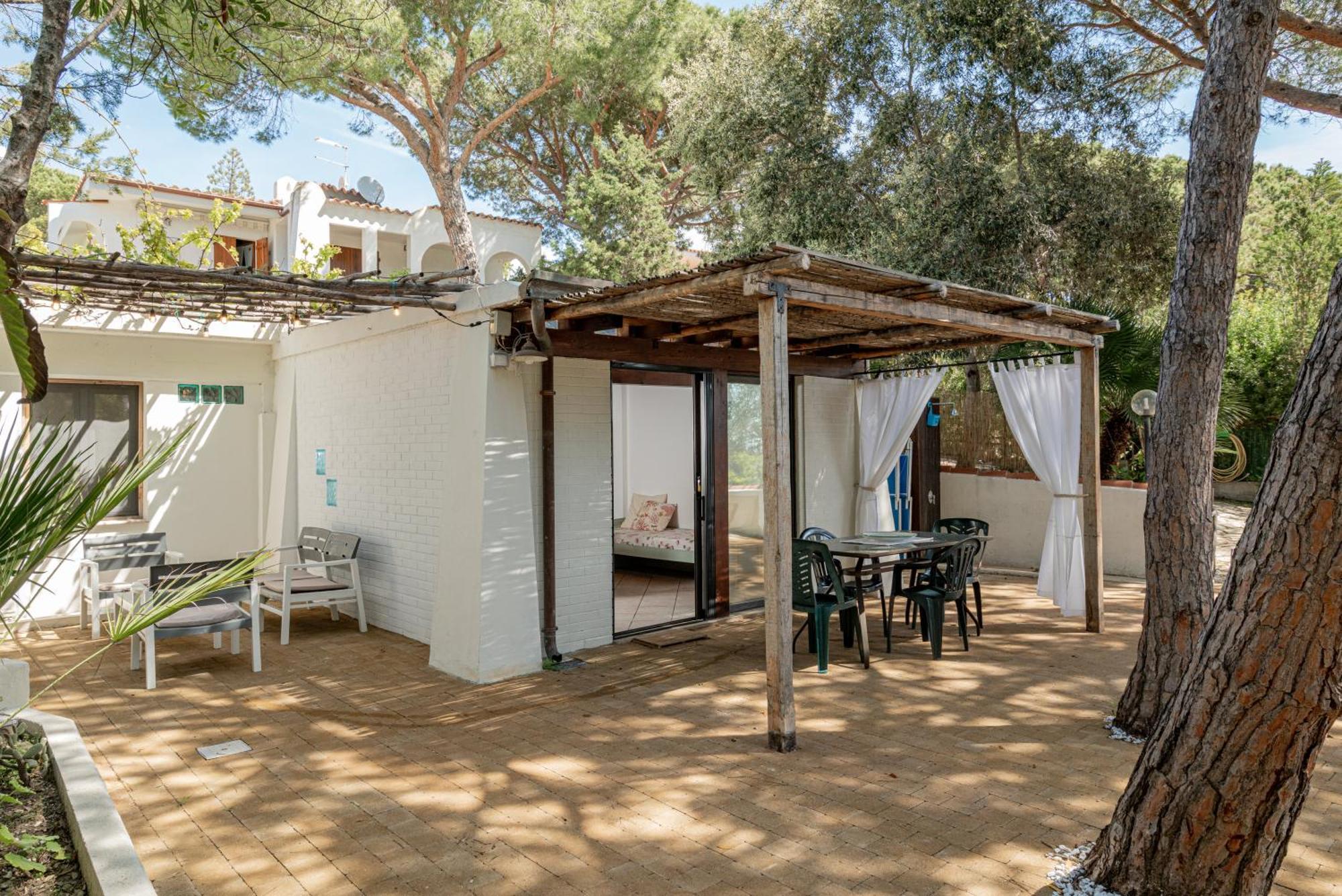 Casa Donatella, In Riva Al Mare! Villa Cala Liberotto Exteriör bild
