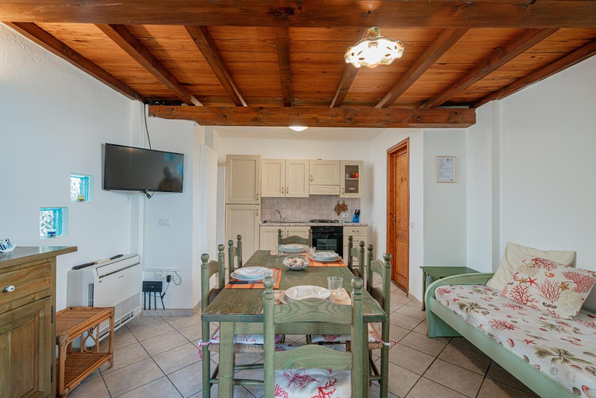 Casa Donatella, In Riva Al Mare! Villa Cala Liberotto Exteriör bild