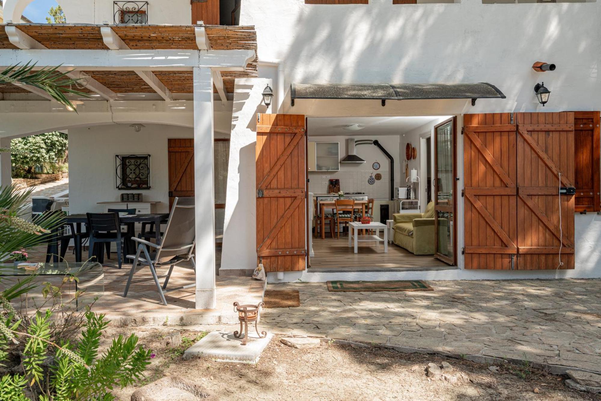 Casa Donatella, In Riva Al Mare! Villa Cala Liberotto Exteriör bild
