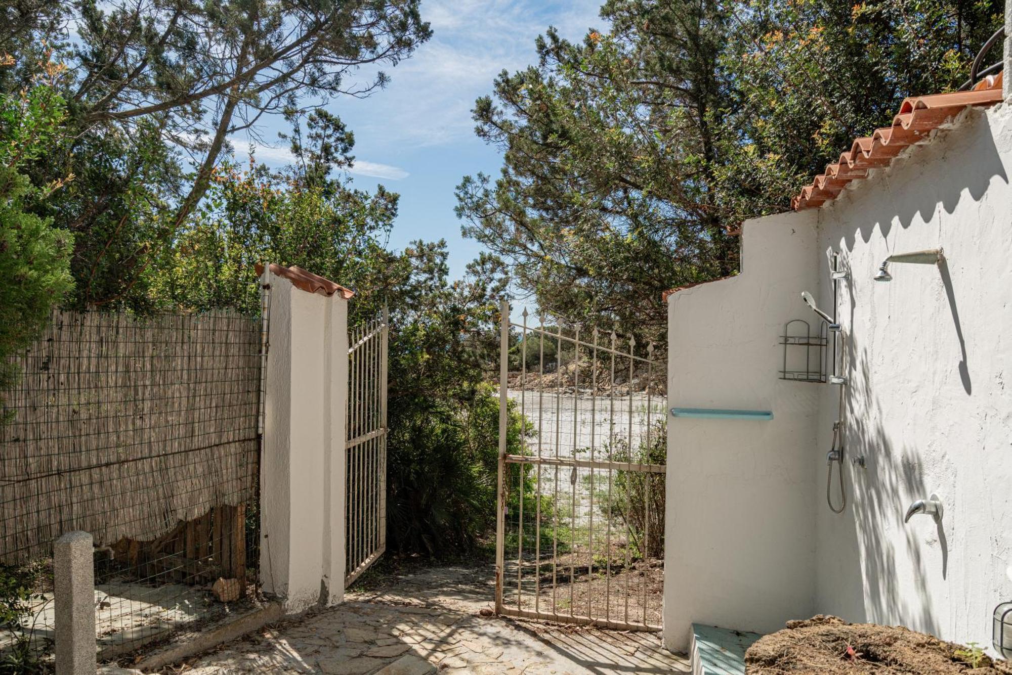 Casa Donatella, In Riva Al Mare! Villa Cala Liberotto Exteriör bild