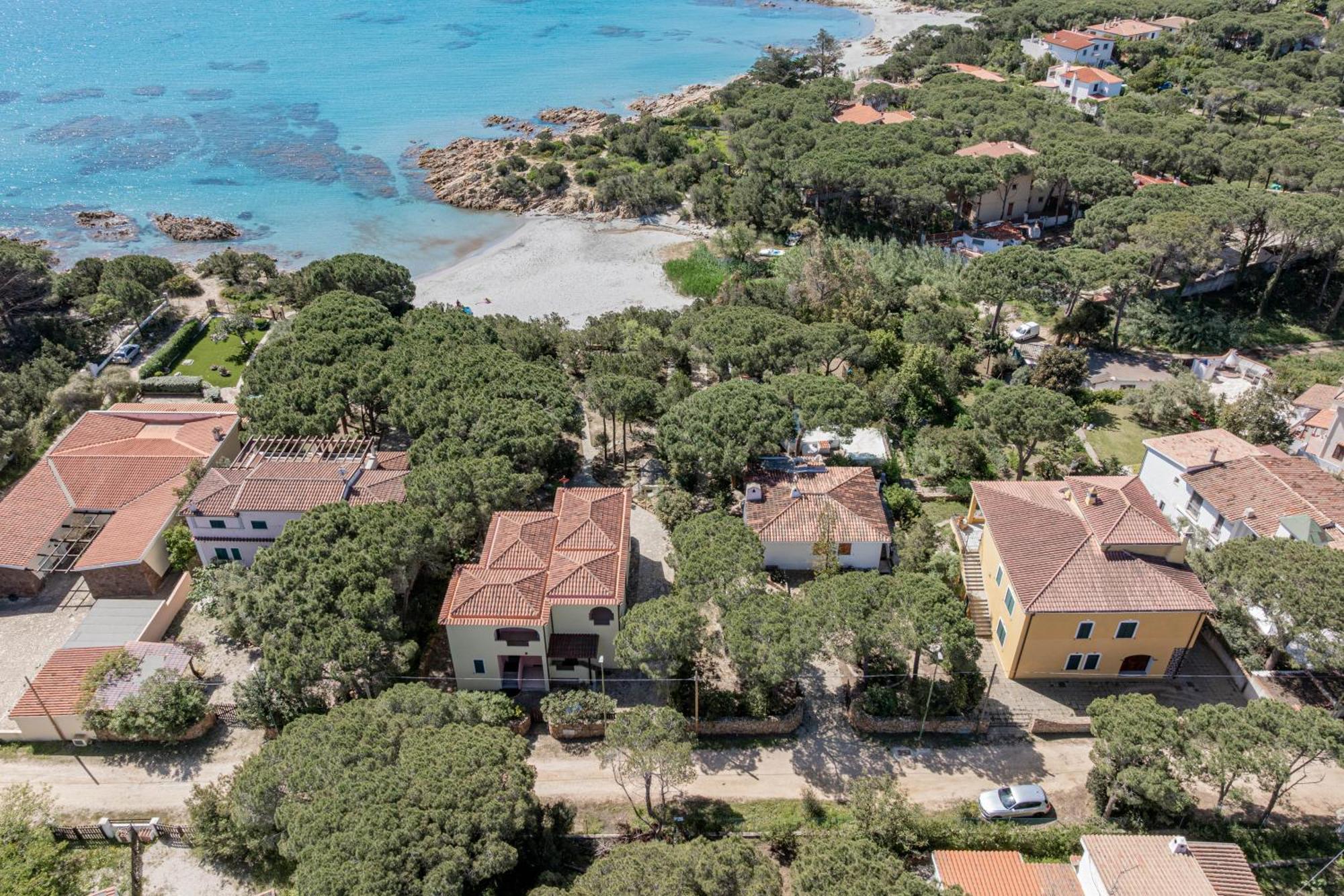 Casa Donatella, In Riva Al Mare! Villa Cala Liberotto Exteriör bild